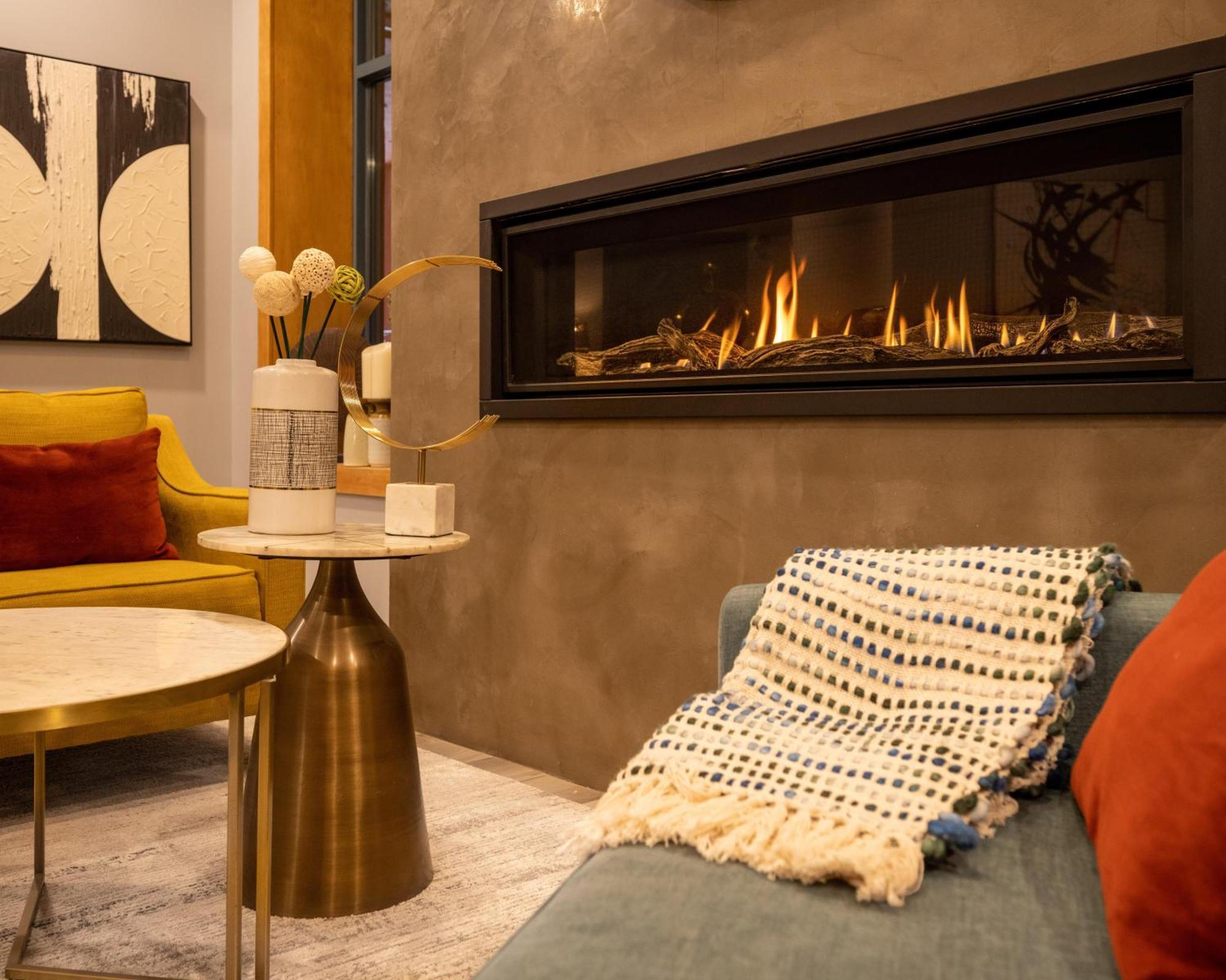 Alpenglow Lodge Family & Work Retreat By Mva Whistler Buitenkant foto