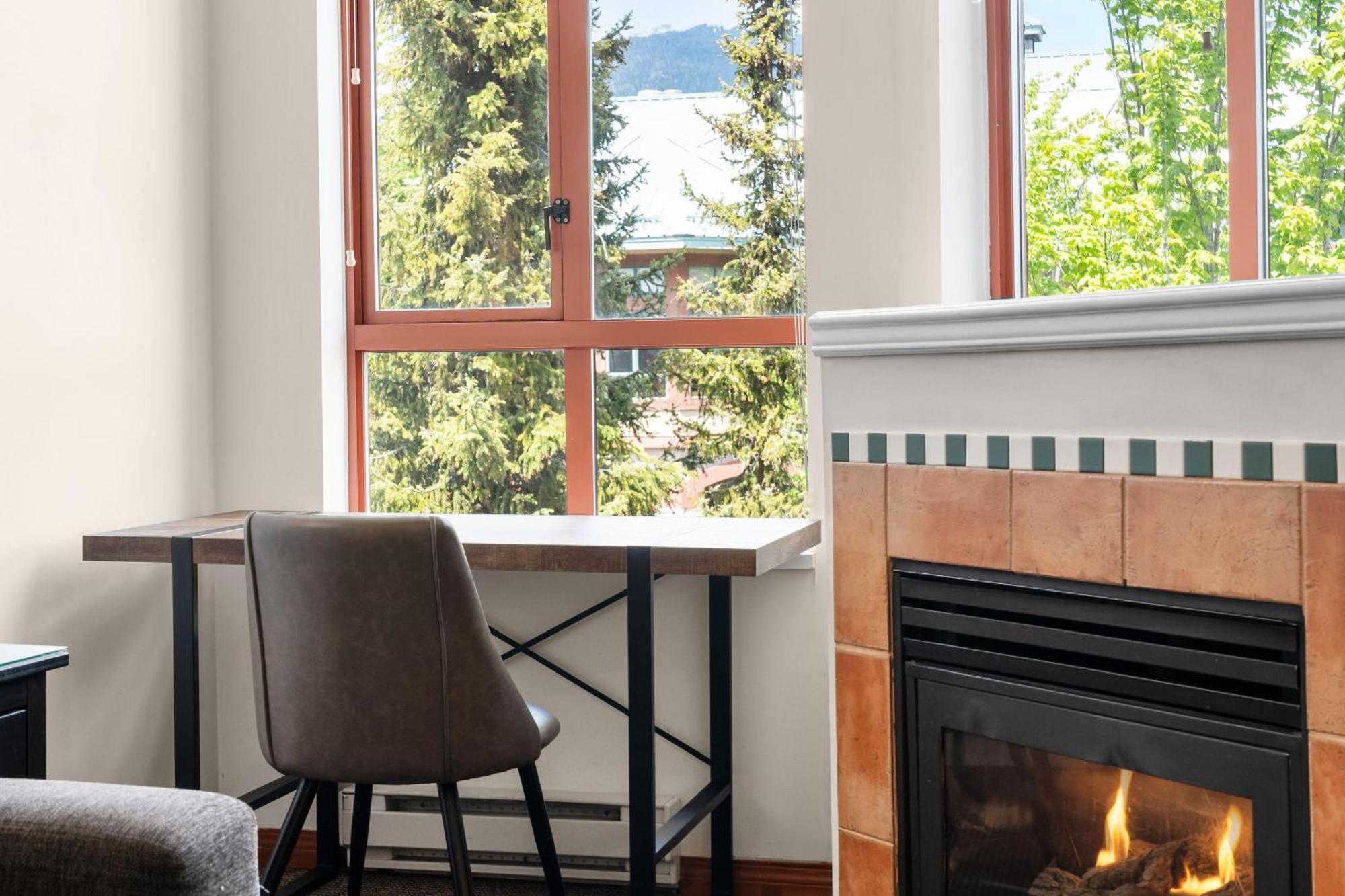 Alpenglow Lodge Family & Work Retreat By Mva Whistler Buitenkant foto